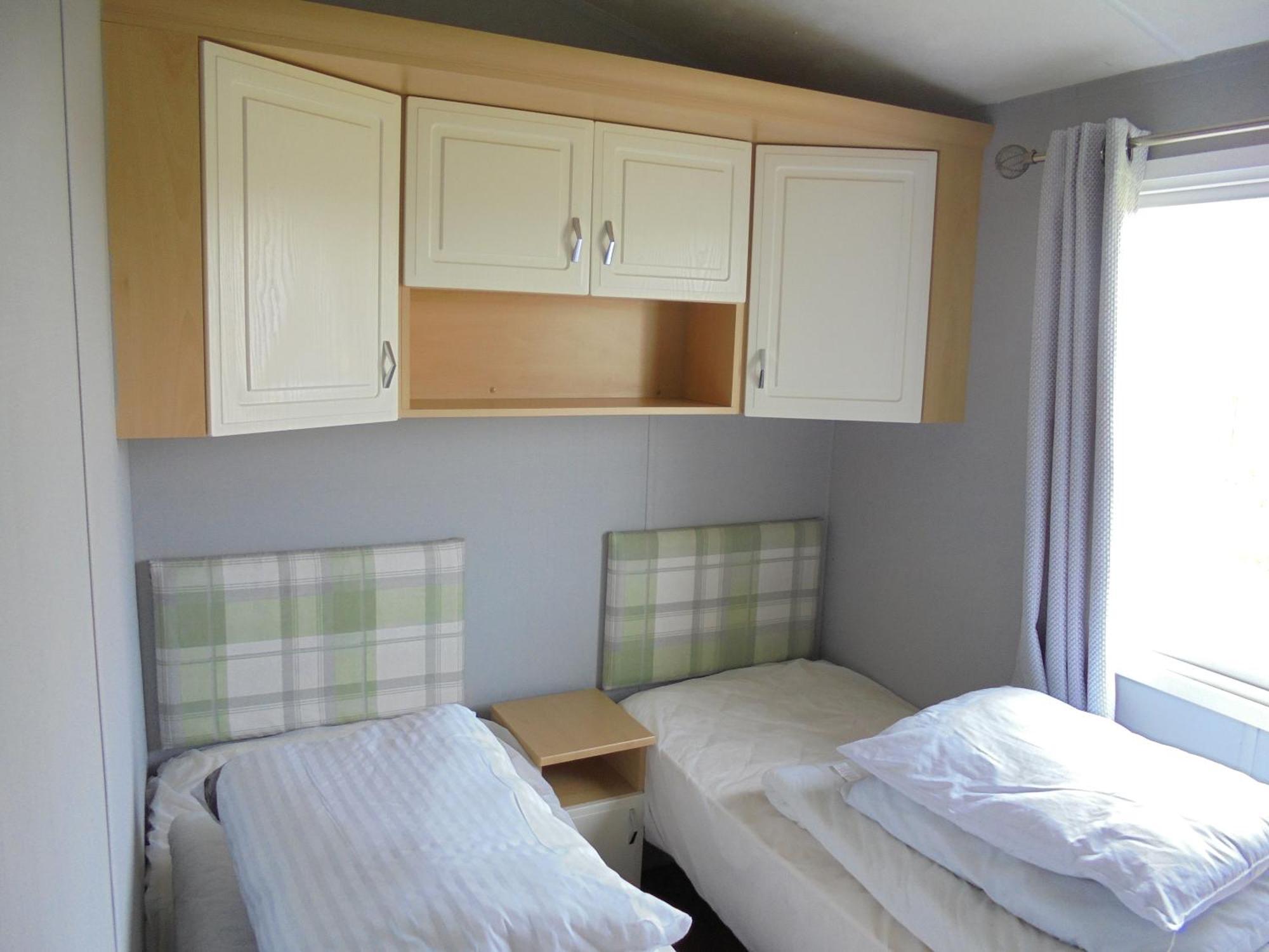 Отель 8 Berth On The Chase Инголдмелс Экстерьер фото